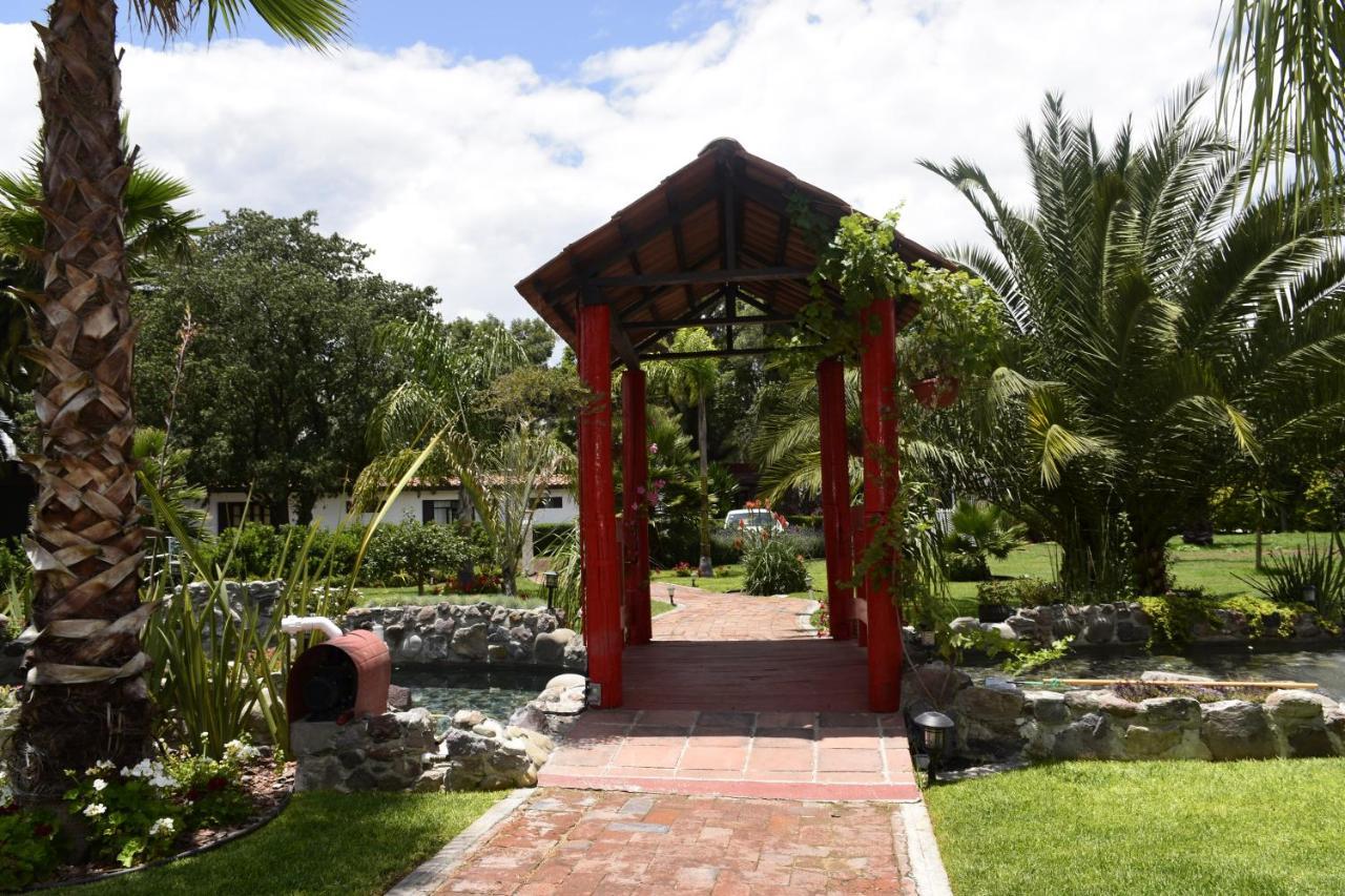 Hotel Palmas Teotihuacan San Juan Teotihuacán Dış mekan fotoğraf